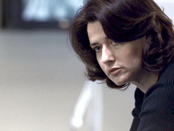 2 Lorraine Bracco looking serious in a close-up from The Taking of Pelham 1 2 3